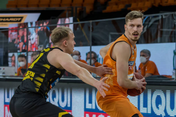 路稳定性和 路稳定性和